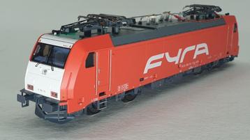 Piko Fyra 186 E-loc rood, winkel-nieuw in OVP,  DC analoog beschikbaar voor biedingen