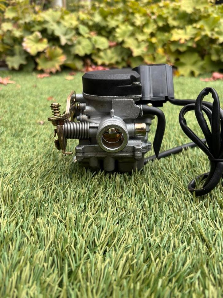 Carburateur 18,5mm, Fietsen en Brommers, Brommeronderdelen | Scooters, Zo goed als nieuw, Piaggio, Carburateur, Ophalen of Verzenden