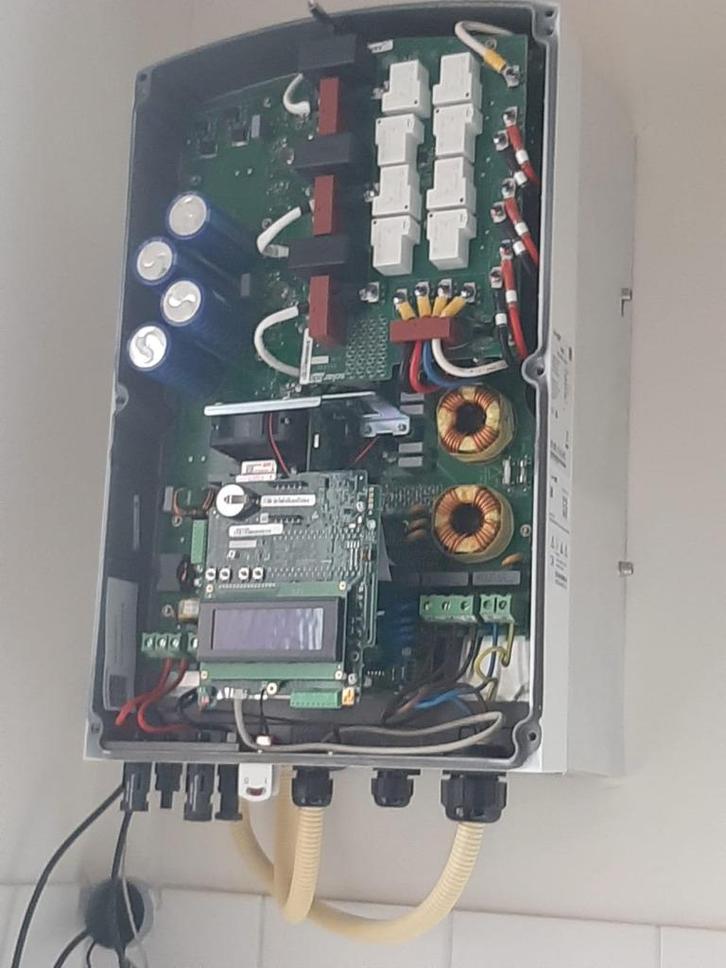Omvormer, Doe-het-zelf en Verbouw, Zonnepanelen en Toebehoren, Gebruikt, Overige typen, Ophalen