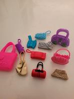 Vintage Barbie tasjes, Ophalen of Verzenden, Zo goed als nieuw, Kleertjes