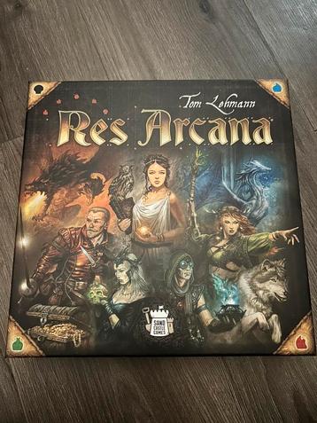 Res Arcana & Lux et Tenebrae (ENG) beschikbaar voor biedingen
