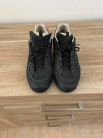 Wandelen schoenen Lowa, Ophalen, Schoenen
