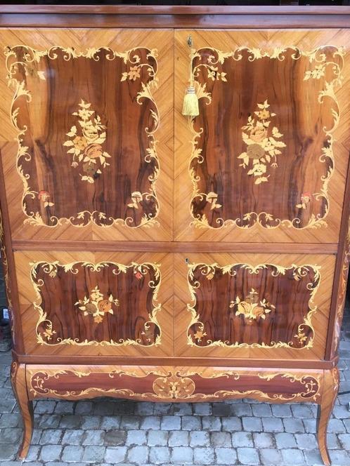 antieke kast in Louis XV stijl, Antiek en Kunst, Antiek | Meubels | Kasten, Ophalen