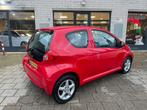 Toyota Aygo 1.0-12V 3Drs Nieuwe apk Sportwielen NAP, Auto's, Toyota, Gebruikt, 4 stoelen, 68 pk, Origineel Nederlands