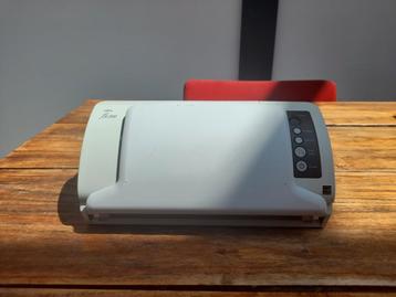 Fujitsu fi-7030 documentscanner beschikbaar voor biedingen