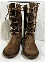 Uggs laarzen. Maat 38. UGG Australia Whitley Moccasin Suede, Kleding | Dames, Schoenen, Ophalen of Verzenden, Zo goed als nieuw