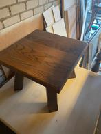Donker Eiken Hoektafel / Salontafel, Ophalen, Minder dan 45 cm, Gebruikt, Vierkant