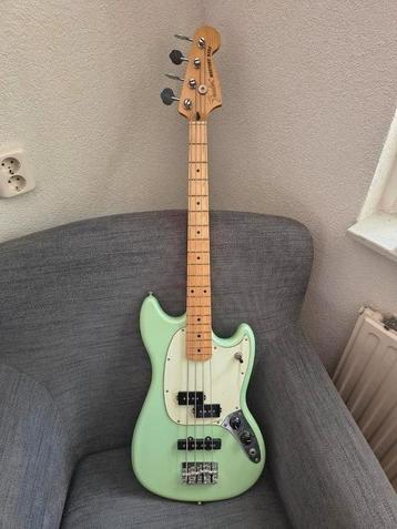 Fender Player Series Mustang bass (Limited Edition) beschikbaar voor biedingen