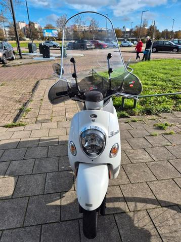 Kymco sento  beschikbaar voor biedingen