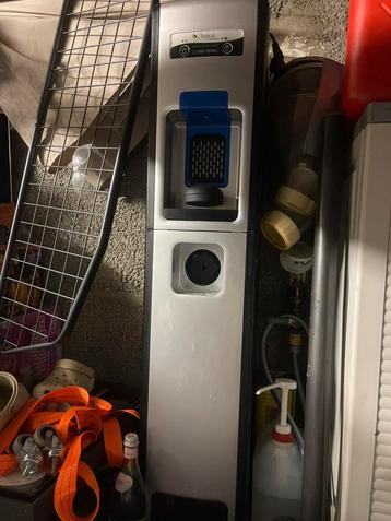 Watercooler dispenser beschikbaar voor biedingen