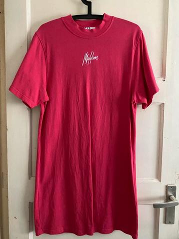 Malelions tshirt-jurk maat s, valt als m beschikbaar voor biedingen