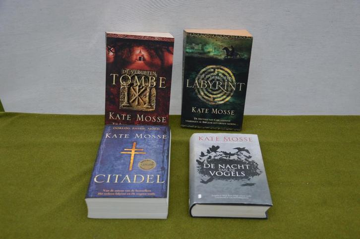 4 Kate Mosse boeken: Citadel - de vergeten Tombe- Nacht van, Boeken, Romans, Zo goed als nieuw, Ophalen of Verzenden