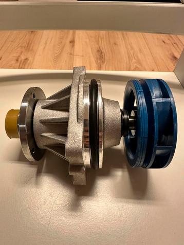 Waterpomp SKF VKPC88617 voor BMW beschikbaar voor biedingen