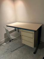 Vintage jaren 60 bureau blauw-crème, Huis en Inrichting, Bureaus, Ophalen of Verzenden, Gebruikt, Bureau