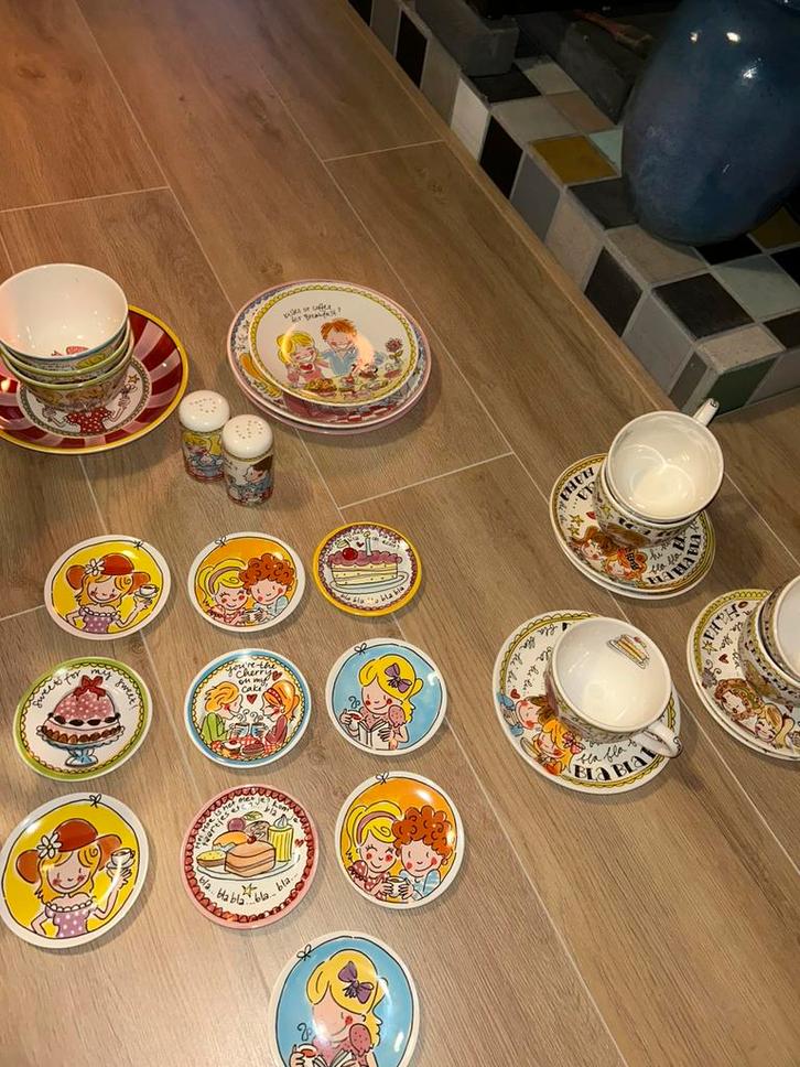 Blond Amsterdam Even bijkletsen Diversen, Huis en Inrichting, Keuken | Servies, Zo goed als nieuw, Bord(en), Blond Amsterdam, Aardewerk