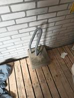 Fietsbeugel met betonvoet (30kg), Ophalen, Gebruikt