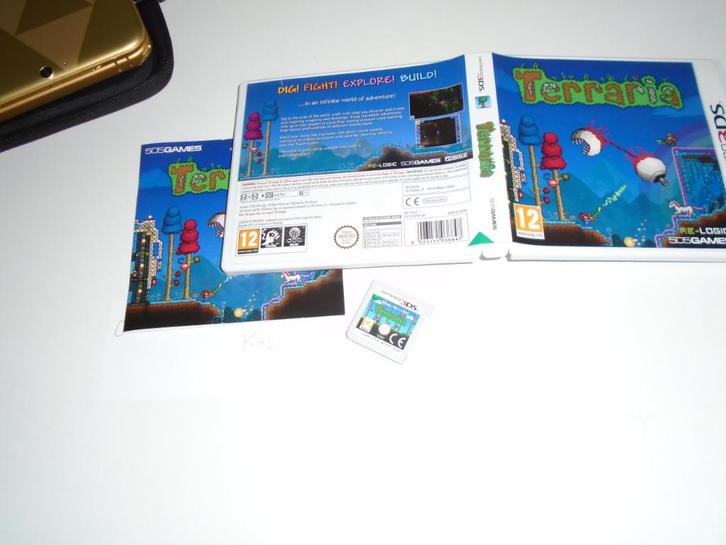 Terraria voor 3DS/ N2DS, Hobby en Vrije tijd, Gezelschapsspellen | Bordspellen, Zo goed als nieuw, Een of twee spelers, Reisspel