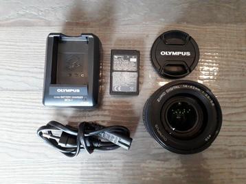 Olympus lens, accu en lader beschikbaar voor biedingen