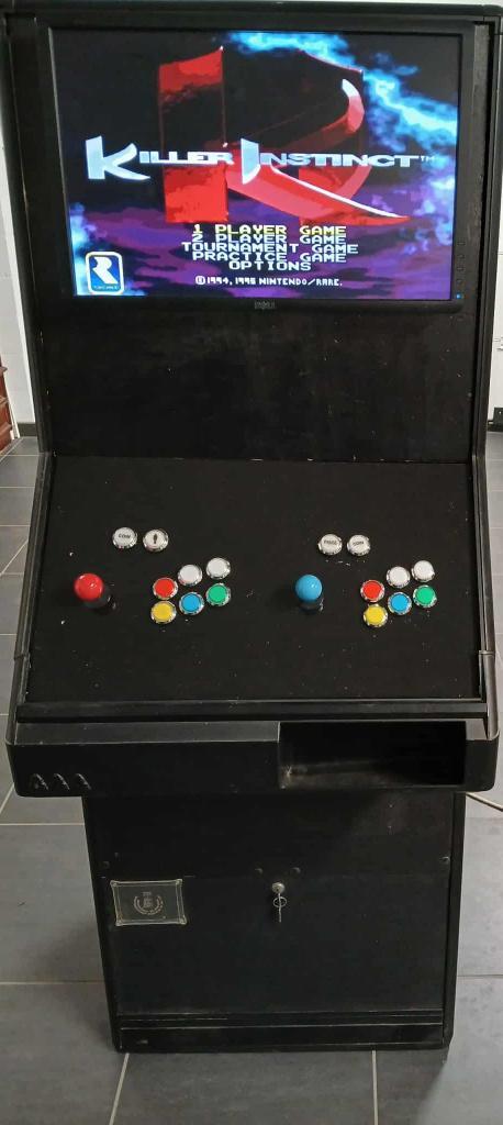 arcade kast met 22inch scherm 2 player + 26800games, Verzamelen, Automaten | Overige, Gebruikt, Ophalen