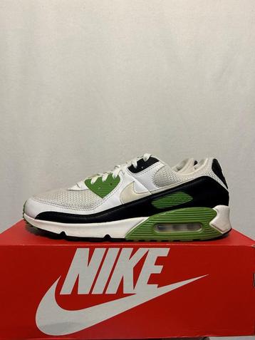 Maat 45,5 - Nike Air Max 90 Chlorophyll beschikbaar voor biedingen