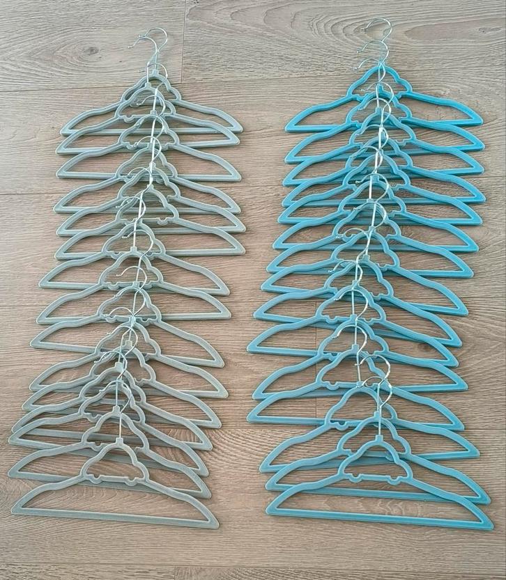 Kinder kleding hangers, Kleding | Dames, Kledinghangers, Zo goed als nieuw, Fluweel, Kinderen, Ophalen of Verzenden
