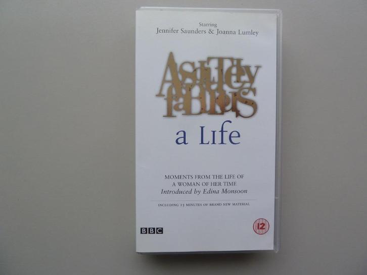 Absolutely Fabulous a Life op VHS, Cd's en Dvd's, VHS | Documentaire, Tv en Muziek, Zo goed als nieuw, Alle leeftijden, Ophalen of Verzenden