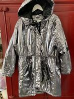 Zilveren jas met capuchon mt M/L van Divided, Kleding | Dames, Jassen | Winter, Ophalen of Verzenden, Nieuw