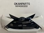 Toyota Aygo voorbumper 52119-0H140, Ophalen of Verzenden, Gebruikt, Voor, Bumper