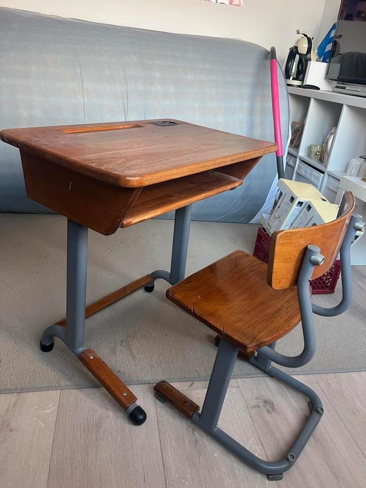 Vintage Schooltafel & Stoel - Jaren 60/70, Verzamelen, Retro, Huis en Inrichting, Ophalen
