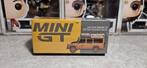 1:64 Land Rover defender 110 MiniGT, Ophalen of Verzenden, Nieuw, Auto