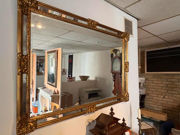 Grote Rechthoekige Spiegel met Gouden Lijst, Huis en Inrichting, Woonaccessoires | Spiegels, Rechthoekig, Ophalen