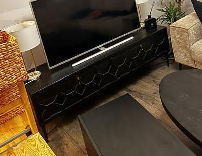 Woood Bequest TV Meubel – 160cm, Huis en Inrichting, Kasten | Televisiemeubels, Zo goed als nieuw, Minder dan 100 cm, 150 tot 200 cm