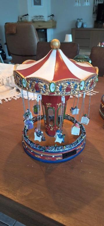 Draaimolen voor in kerstdorp kerst huis kerst decor beschikbaar voor biedingen