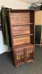 Ouderwets brocant smal kastje glas in lood deurtjes, Ophalen