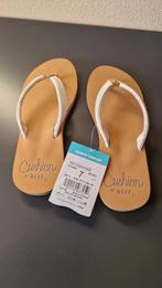 Nieuw: Reef Cushion Sands dames Teen slippers, maat 7 (37), Slippers, Wit, Nieuw, Ophalen of Verzenden