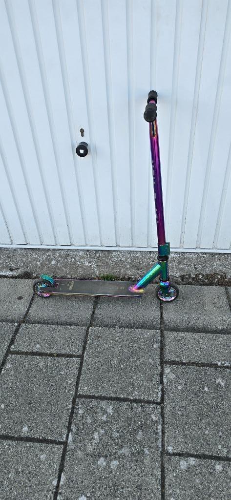 step in regenboogkleur - opvallend!!!, Fietsen en Brommers, Steps, Gebruikt, Gewone step, Ophalen