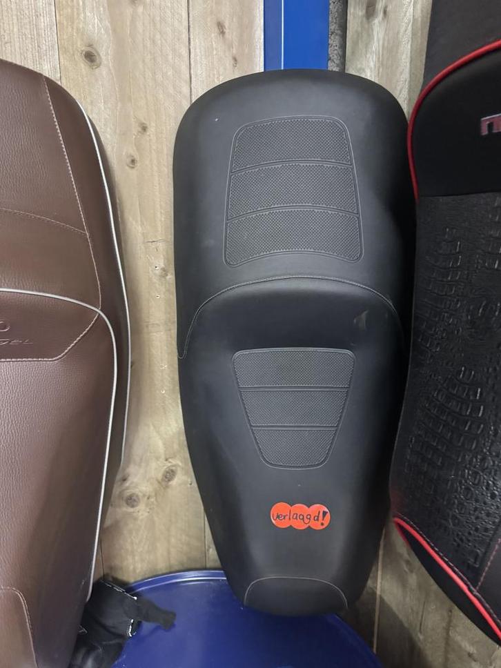 Verlaagd zadel Gilera fuoco, Motoren, Onderdelen | Overige, Gebruikt, Ophalen of Verzenden