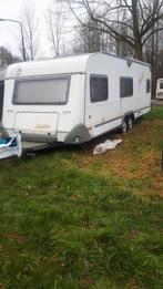 Tijdelijk stalling gevraagd voor caravan.