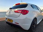 UNIEKE GIULIETTA QV-LINE + EXCLUSIVE | BOSE | LEER | NWE APK, Auto's, Alfa Romeo, 65 €/maand, 1280 kg, 4 cilinders, Wit
