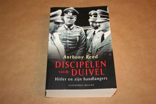 Discipelen van de duivel - Hitler en zijn handlangers, Boeken, Oorlog en Militair, Gelezen, Ophalen of Verzenden