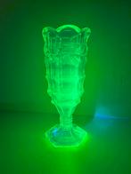 Grote vaas - uranium, Verzenden