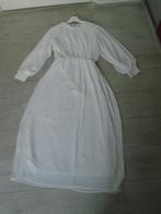 FUGA Prachtige Lange Witte Plisse Jurk maat 2 -XL ZGAN, Verzenden, Wit, Maat 46/48 (XL) of groter, Zo goed als nieuw