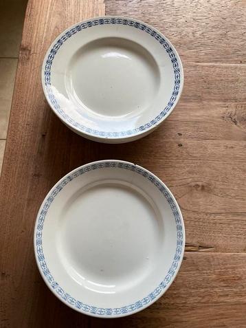Regout/Koninklijke Sphinx/Société Céramique servies beschikbaar voor biedingen