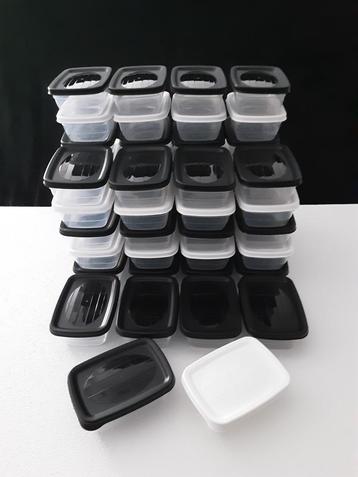 54 transparante bakjes 300 ml. beschikbaar voor biedingen