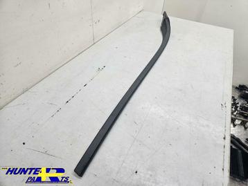 Raamlijst R Volvo V60/S60 ('10-'18) 31335865 beschikbaar voor biedingen