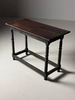 Spaanse Sidetable 18e eeuw antiek, Antiek en Kunst, Ophalen