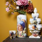 Cilindervaas Meisje met de parel pastel, Heinen Delfts Blauw, Huis en Inrichting, Woonaccessoires | Vazen, Overige kleuren, Aardewerk of Porselein