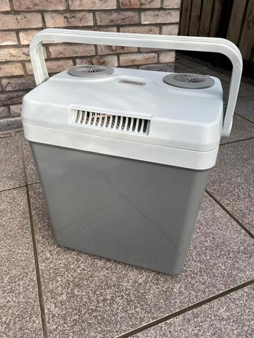 Koelbox 25L kleur lichtgrijs beschikbaar voor biedingen