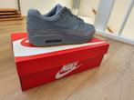 Nike Air Max 1 Cool Grey Gum Sole 42 DS Nieuw, Kleding | Heren, Schoenen, Overige kleuren, Nike, Nieuw, Ophalen of Verzenden