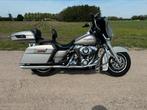 Harley Davidson FLHX streetglide, Toermotor, Particulier, 2 cilinders, 1584 cc